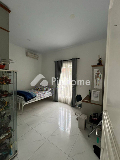 dijual rumah 2 lantai 4kt 172m2 di tebet - 9