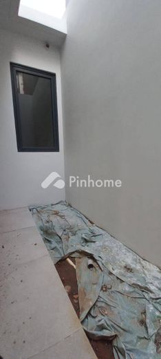 disewakan rumah 2 lantai 4kt 60m2 di yuticha bsd - 14