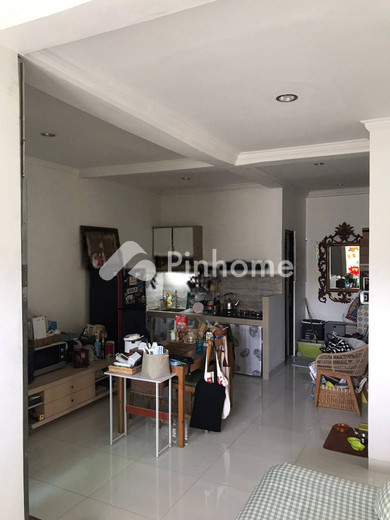 dijual rumah 2 lantai 2kt 200m2 di bintaro sektor 3 tangerang selatan - 2