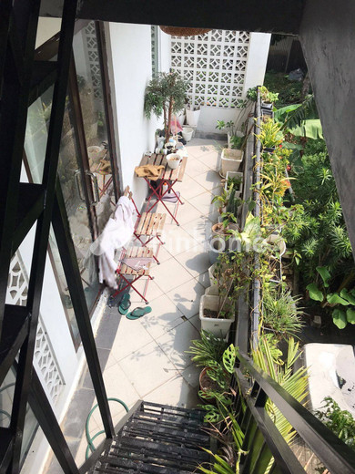 dijual rumah 2 lantai 2kt 200m2 di bintaro sektor 3 tangerang selatan - 5