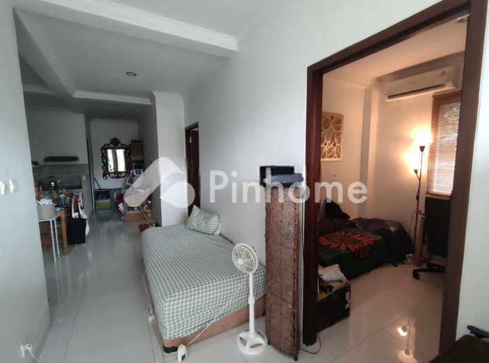 dijual rumah 2 lantai 2kt 200m2 di bintaro sektor 3 tangerang selatan - 7