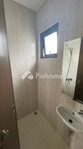 dijual rumah 2 lantai 3kt 60m2 di serpong - 5