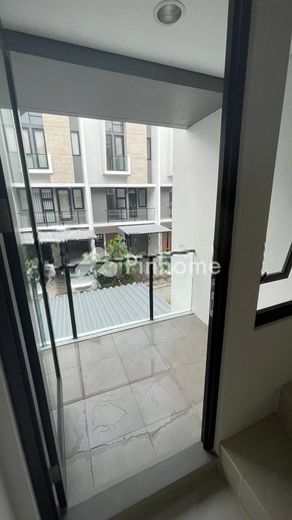 dijual rumah 2 lantai 3kt 60m2 di serpong - 6
