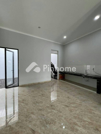 dijual rumah 2 lantai 4kt 160m2 di puri bintaro sektor 9 bintaro tangerang selatan - 6