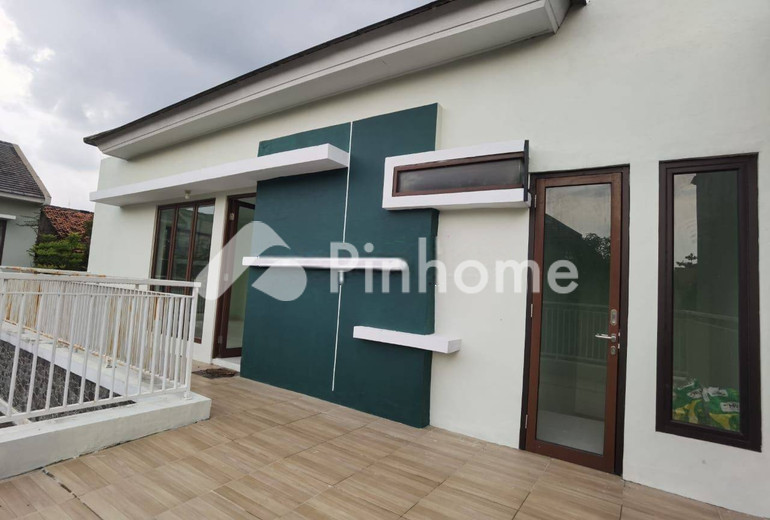 dijual rumah 2 lantai 4kt 173m2 di sektor 7 bintaro jaya tangerang selatan - 4