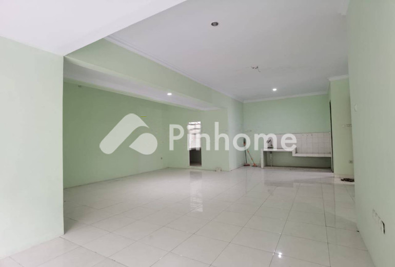 dijual rumah 2 lantai 4kt 173m2 di sektor 7 bintaro jaya tangerang selatan - 9