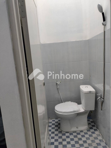dijual rumah 2 lantai 11kt 100m2 di jalan elang - 5