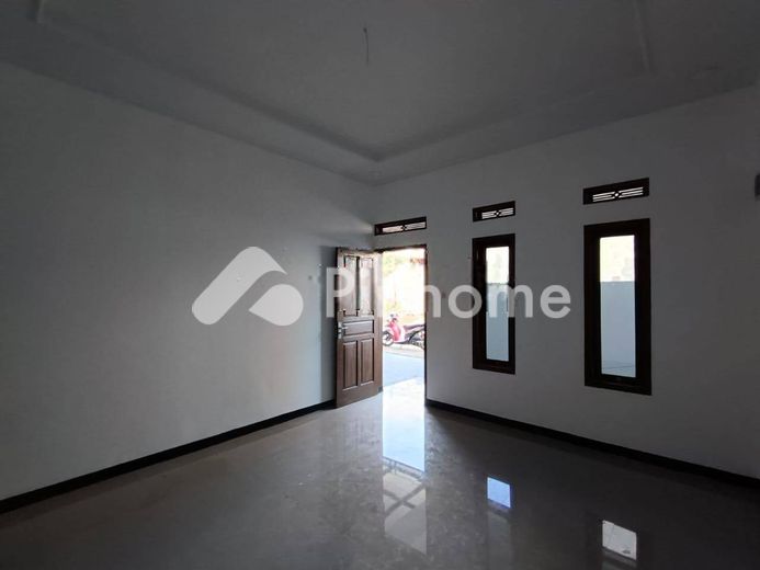 dijual rumah 1 lantai 2kt 70m2 di antapani  cicadas - 5