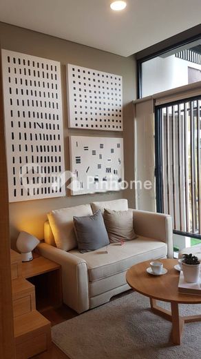 disewakan rumah  di serpong - 2