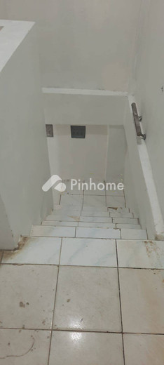 dijual ruko 3 lantai 105m2 di kembangan - 6