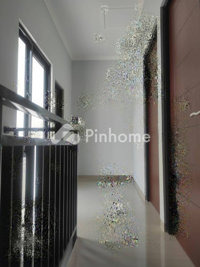 dijual rumah 2 lantai 3kt 72m2 di mustikajaya  mustika jaya