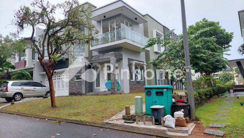 dijual rumah 2 lantai 4kt 300m2 di serpong - 12