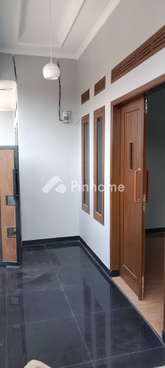 dijual rumah 1 lantai 2kt 90m2 di buahbatu  margacinta - 2