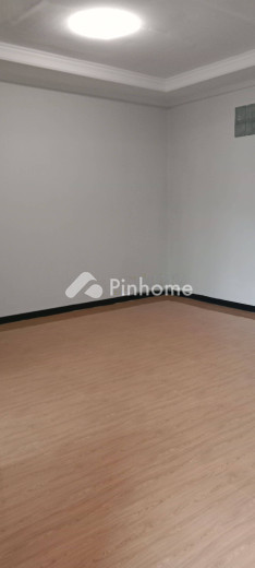 dijual rumah 1 lantai 2kt 90m2 di buahbatu  margacinta - 8