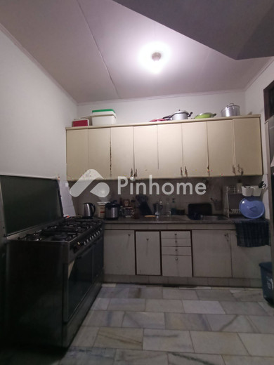 dijual rumah 2 lantai 4kt 130m2 di tebet - 10