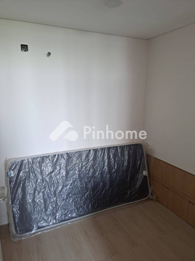 dijual rumah 2 lantai 3kt 50m2 di serpong - 8