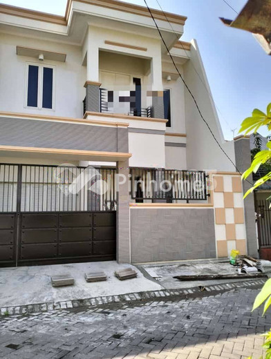 dijual rumah 1 lantai 4kt 100m2 di sutorejo