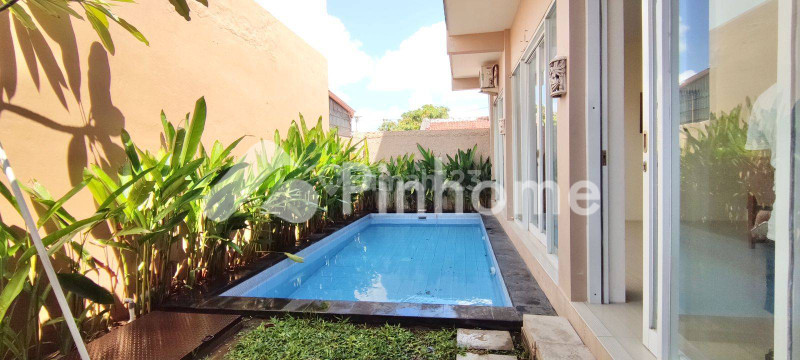 disewakan rumah 2 lantai 3kt 160m2 di sesetan - 4