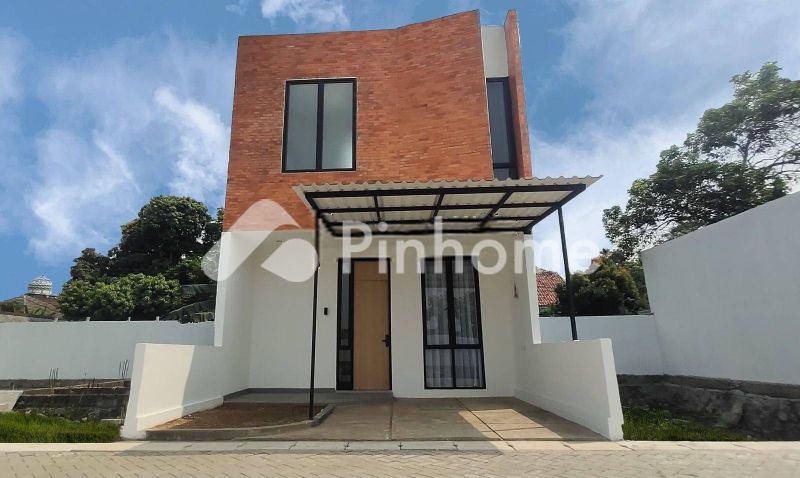 dijual rumah 2 lantai 2kt 65m2 di cisauk - 1