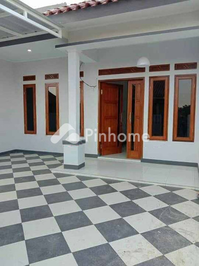 dijual rumah 1 lantai 2kt 70m2 di antapani  cicadas - 3