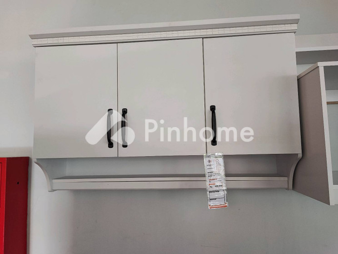 dijual rumah di jl  kota bambu utara 2 - 4