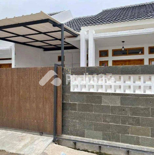 dijual rumah 1 lantai 2kt 70m2 di buahbatu  margacinta - 1