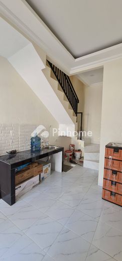 dijual rumah 2 lantai 2kt 19m2 di jl kayu manis viii - 2
