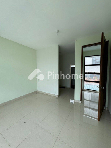dijual rumah 2 lantai 3kt 120m2 di perumahan grand orchid - 6