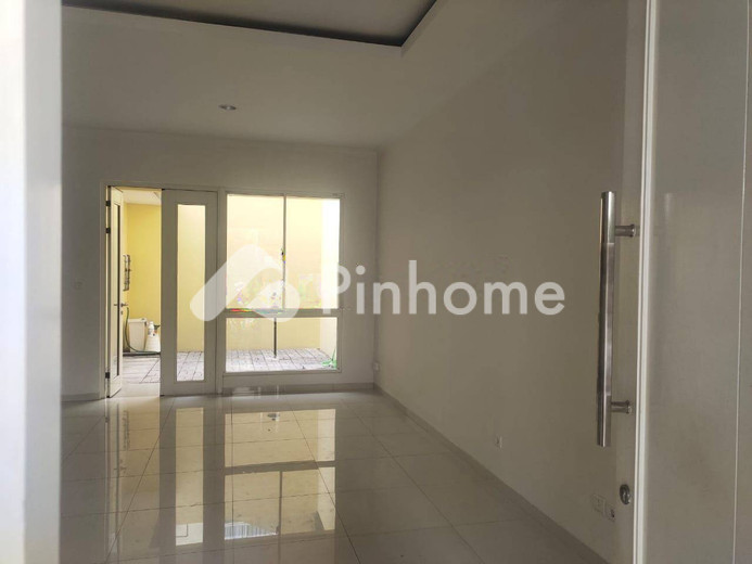 dijual rumah 2 lantai 4kt 112m2 di sutera leora - 5