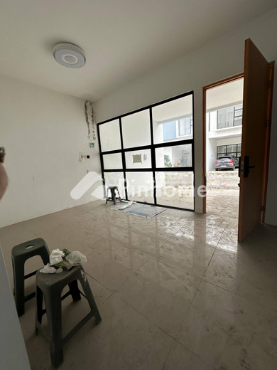dijual rumah 3 lantai 3kt 96m2 di jalan pasar 3 tapian nauli - 2