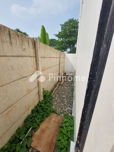 dijual gudang 1574m2 di cilandak - 7