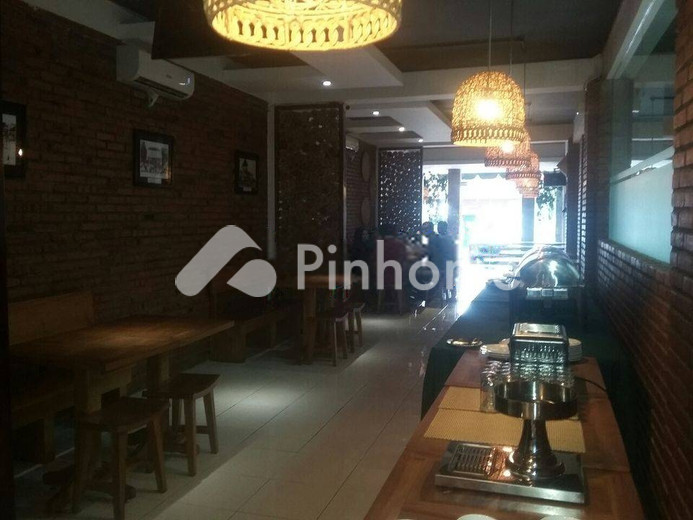 dijual rumah di rawamangun - 2