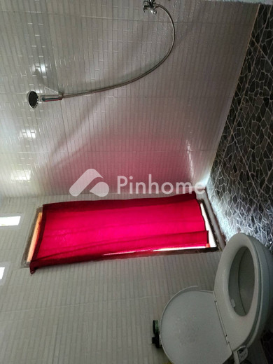 dijual rumah di jl  aryana karawaci - 3