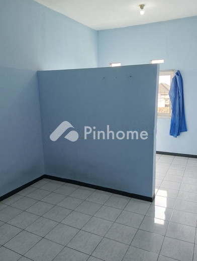 disewakan rumah 2 lantai 1kt 21m2 di cihanjuang - 16