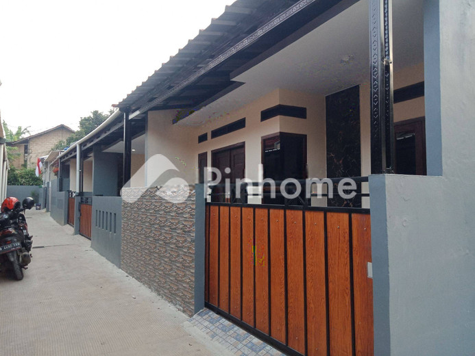 dijual rumah 1 lantai 2kt 35m2 di jl  raya citayam stasiun 5menitan - 9