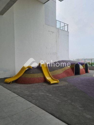 dijual apartemen 3br 84m2 di sukomanunggal - 6