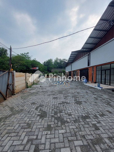 dijual gudang 1574m2 di cilandak - 2