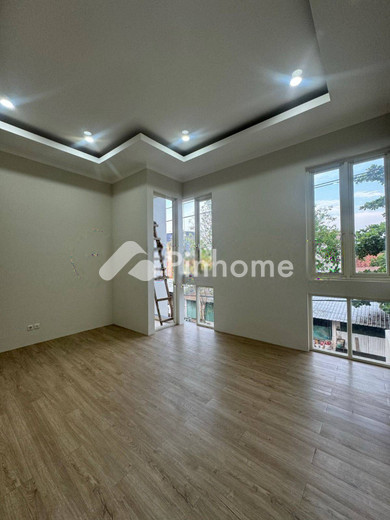 dijual rumah 1 lantai 3kt 65m2 di rungkut - 8