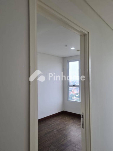 dijual apartemen 3br 84m2 di sukomanunggal - 14