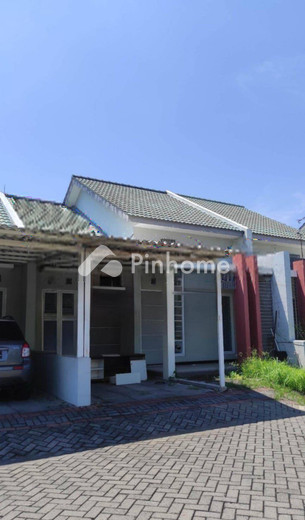 dijual rumah 1 lantai 3kt 119m2 di sukolilo