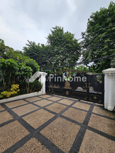 dijual rumah 2 lantai 4kt 307m2 di tebet - 2