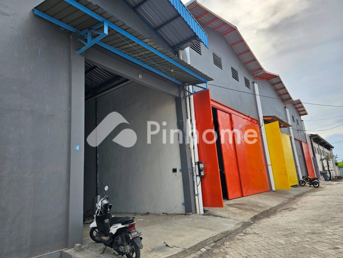 dijual gudang 260m2 di kenjeran - 1