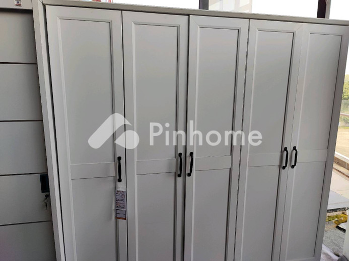 dijual rumah di jl  kota bambu utara 2 - 3