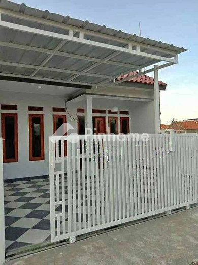 dijual rumah 1 lantai 2kt 70m2 di antapani  cicadas - 1