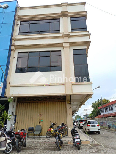 dijual ruko 3 lantai 350m2 di rungkut - 1