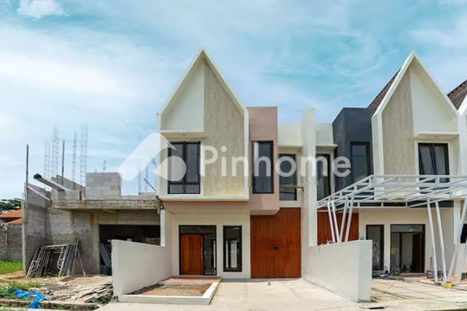 dijual rumah di kebon sirih - 2