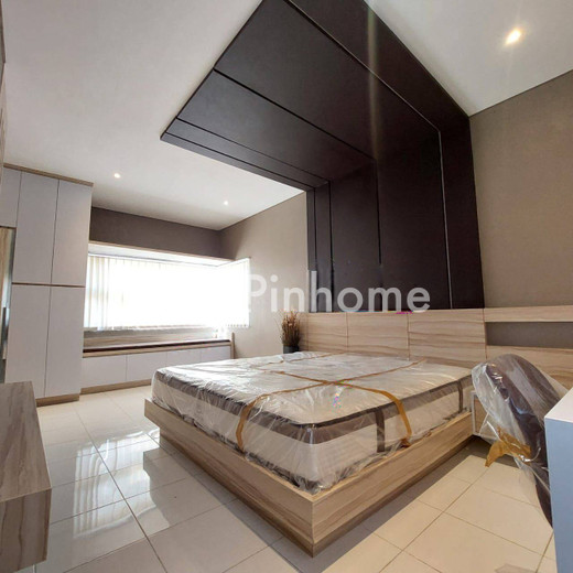 dijual rumah 2 lantai 3kt 100m2 di gading kencana  jimbaran - 6