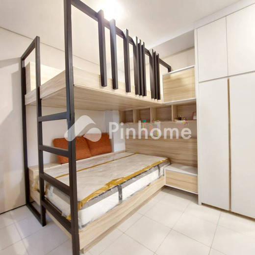 dijual rumah 2 lantai 3kt 100m2 di gading kencana  jimbaran - 15