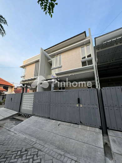 dijual rumah 1 lantai 4kt 94m2 di kenjeran - 1