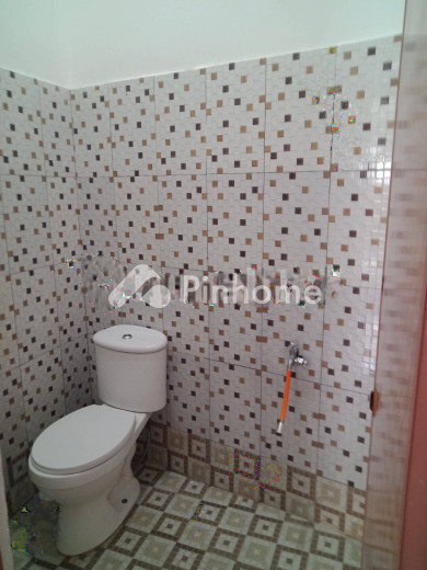 dijual rumah 1 lantai 2kt 60m2 di jl  raya citayam pertanian 3menit ke stasiun - 10